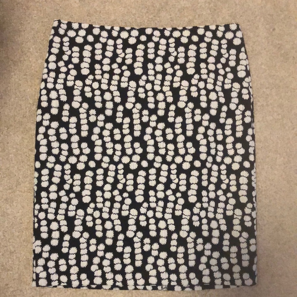 Ann Taylor skirt, straight black and white